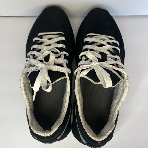 Women's Black & Gray Nike Shox Size 7 (2012) - Picture 9 of 12